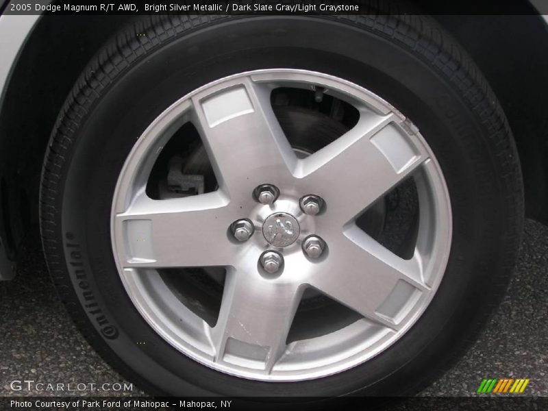 Bright Silver Metallic / Dark Slate Gray/Light Graystone 2005 Dodge Magnum R/T AWD