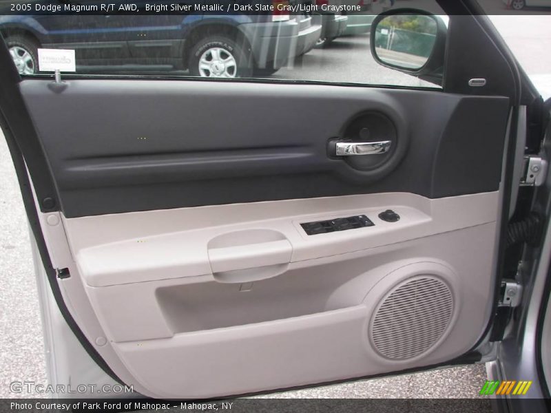 Bright Silver Metallic / Dark Slate Gray/Light Graystone 2005 Dodge Magnum R/T AWD