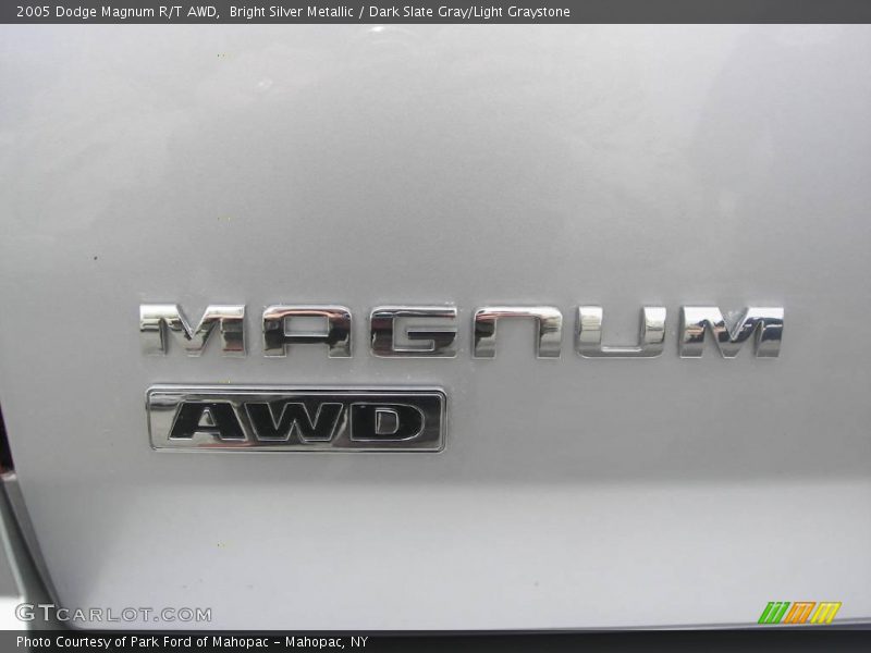 Bright Silver Metallic / Dark Slate Gray/Light Graystone 2005 Dodge Magnum R/T AWD