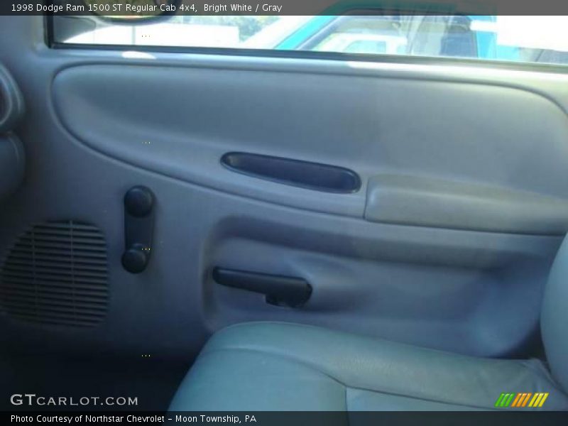 Bright White / Gray 1998 Dodge Ram 1500 ST Regular Cab 4x4