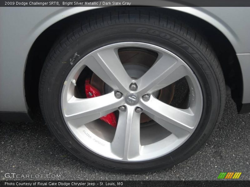 Bright Silver Metallic / Dark Slate Gray 2009 Dodge Challenger SRT8