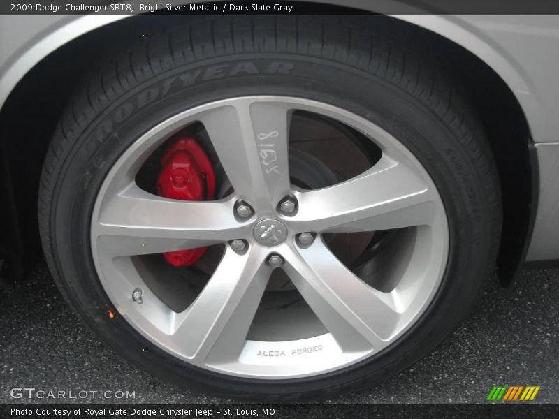 Bright Silver Metallic / Dark Slate Gray 2009 Dodge Challenger SRT8