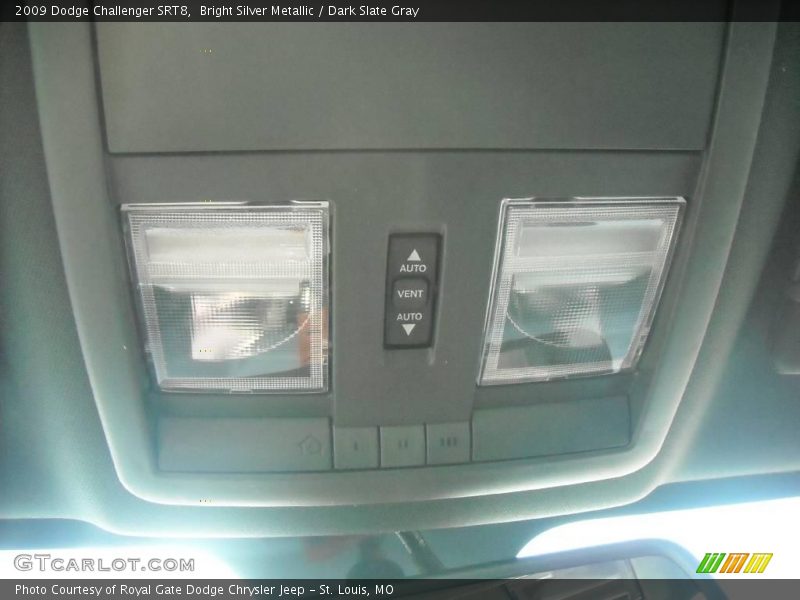 Bright Silver Metallic / Dark Slate Gray 2009 Dodge Challenger SRT8