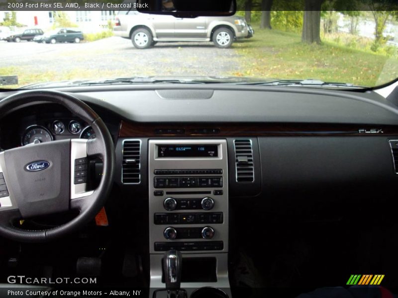 Black / Charcoal Black 2009 Ford Flex SEL AWD