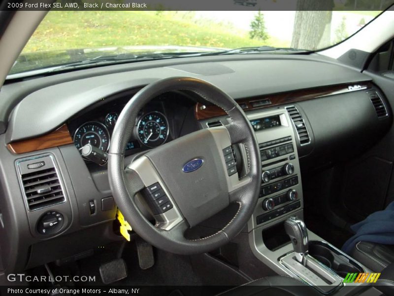Black / Charcoal Black 2009 Ford Flex SEL AWD
