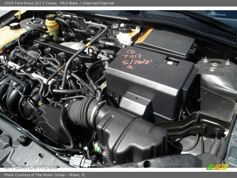 Pitch Black / Charcoal/Charcoal 2005 Ford Focus ZX3 S Coupe