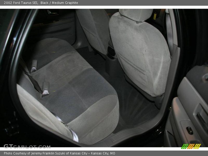 Black / Medium Graphite 2002 Ford Taurus SES