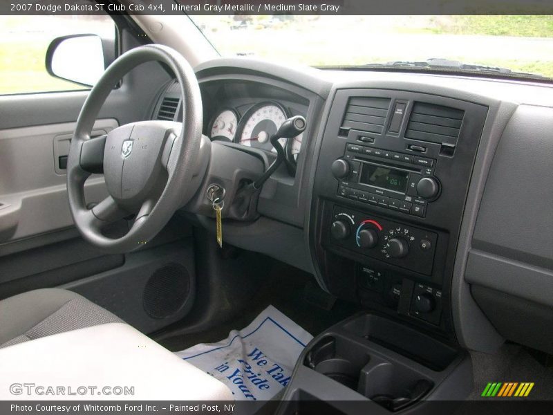 Mineral Gray Metallic / Medium Slate Gray 2007 Dodge Dakota ST Club Cab 4x4