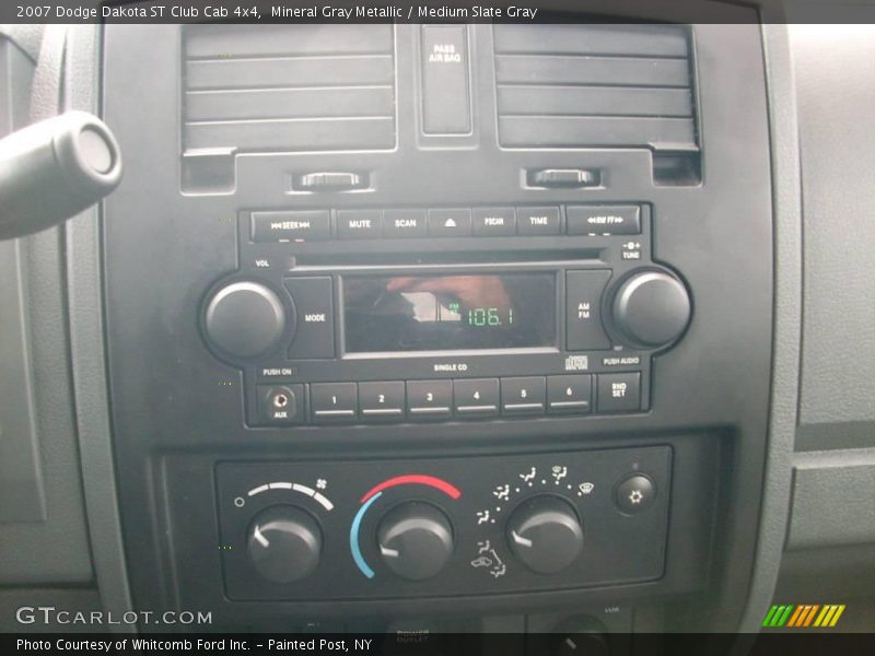 Mineral Gray Metallic / Medium Slate Gray 2007 Dodge Dakota ST Club Cab 4x4