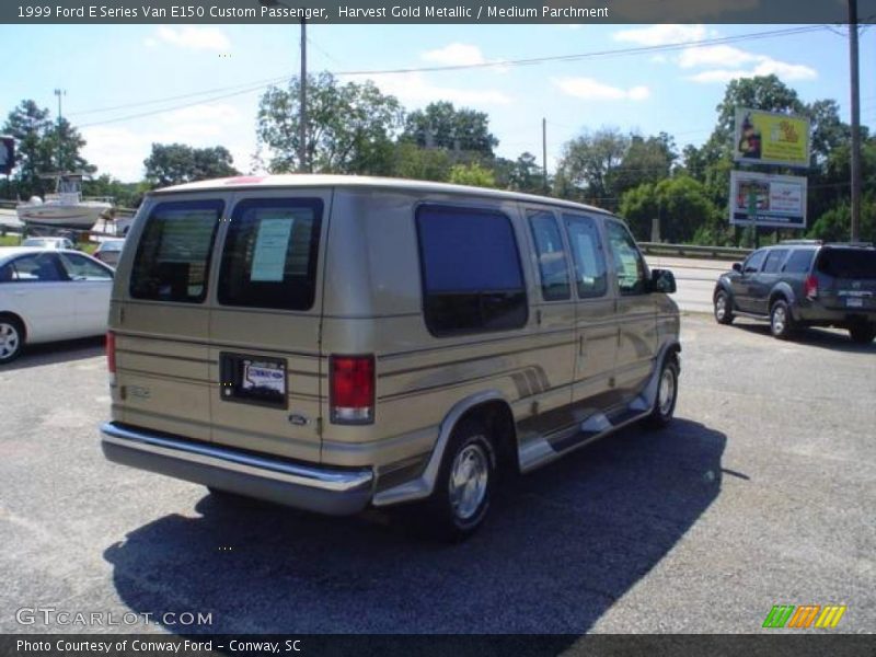 Harvest Gold Metallic / Medium Parchment 1999 Ford E Series Van E150 Custom Passenger