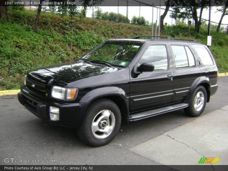 Super Black / Beige 1997 Infiniti QX4 4x4