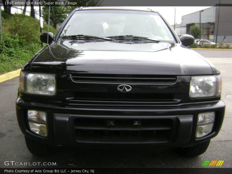 Super Black / Beige 1997 Infiniti QX4 4x4