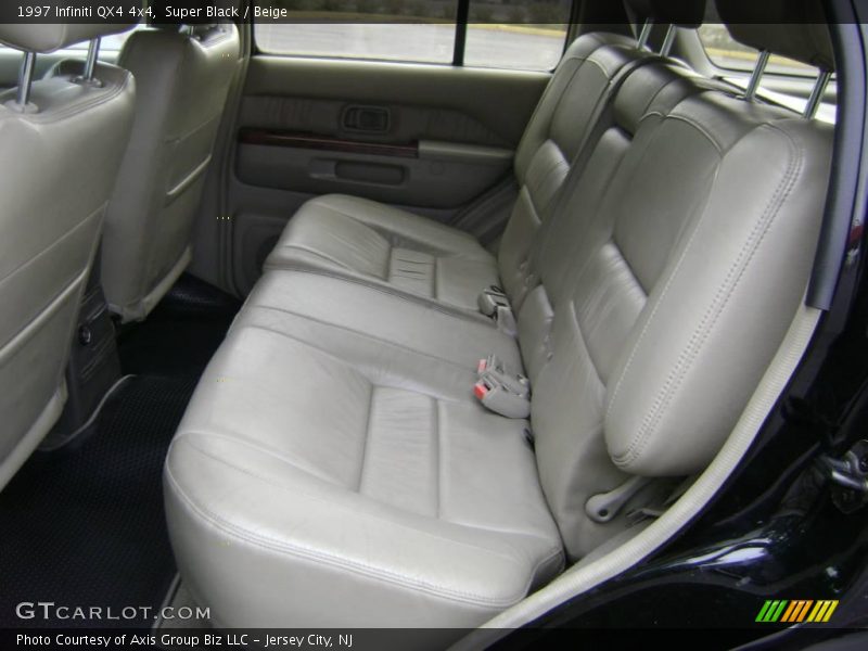 Super Black / Beige 1997 Infiniti QX4 4x4