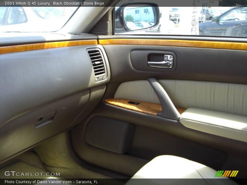 Black Obsidian / Stone Beige 2001 Infiniti Q 45 Luxury