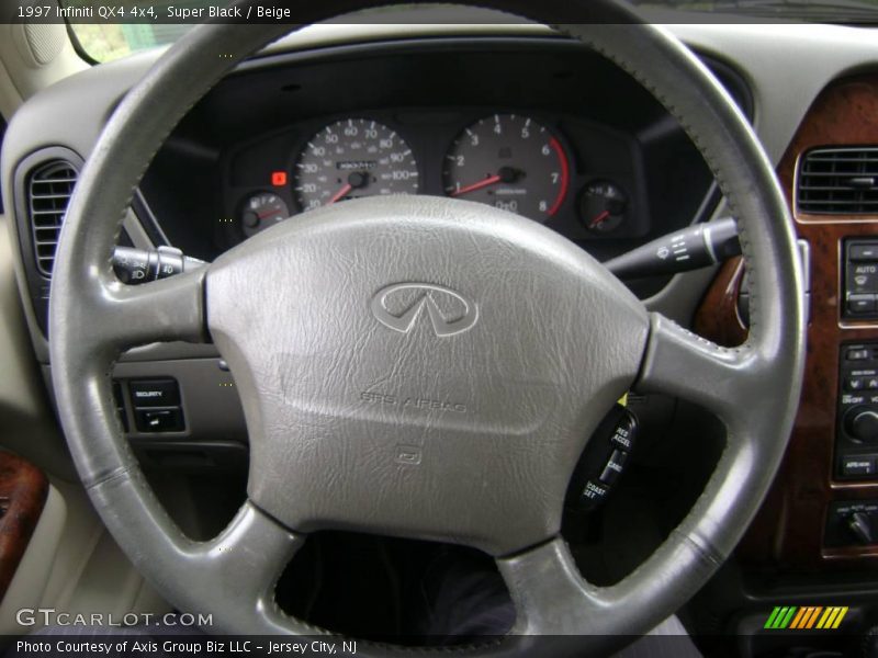 Super Black / Beige 1997 Infiniti QX4 4x4