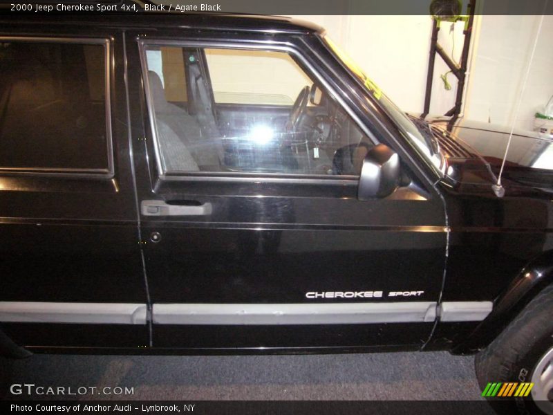 Black / Agate Black 2000 Jeep Cherokee Sport 4x4