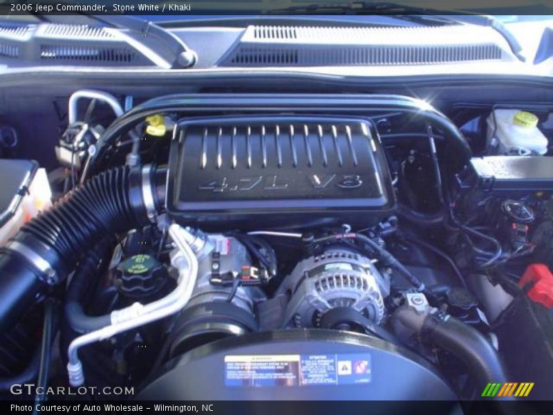 Stone White / Khaki 2006 Jeep Commander