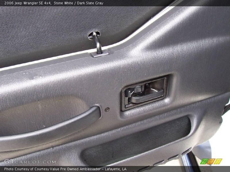 Stone White / Dark Slate Gray 2006 Jeep Wrangler SE 4x4