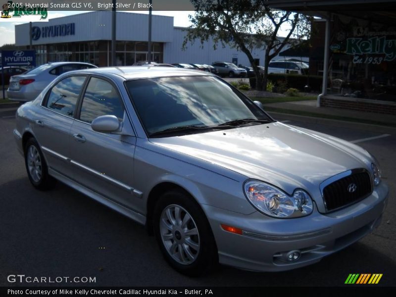 Bright Silver / Black 2005 Hyundai Sonata GLS V6