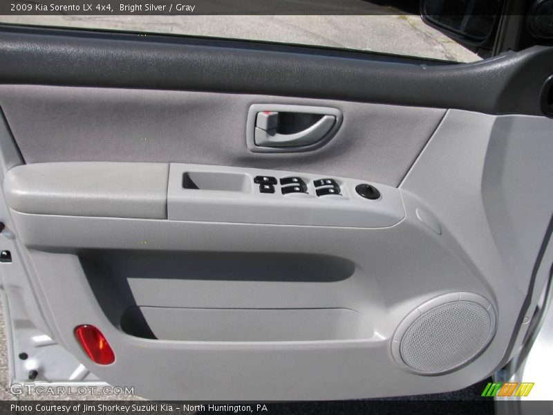 Bright Silver / Gray 2009 Kia Sorento LX 4x4