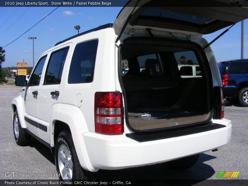 Stone White / Pastel Pebble Beige 2010 Jeep Liberty Sport