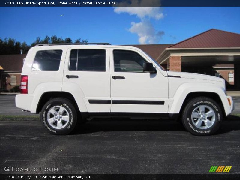 Stone White / Pastel Pebble Beige 2010 Jeep Liberty Sport 4x4