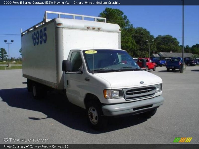 Oxford White / Medium Graphite 2000 Ford E Series Cutaway E350 Moving Van