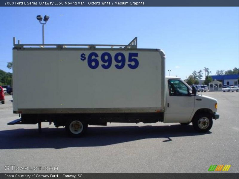 Oxford White / Medium Graphite 2000 Ford E Series Cutaway E350 Moving Van