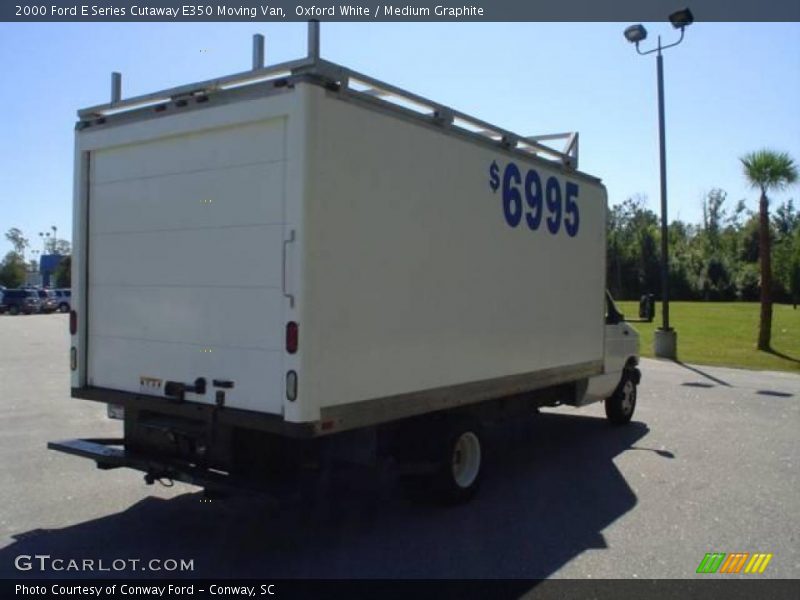 Oxford White / Medium Graphite 2000 Ford E Series Cutaway E350 Moving Van
