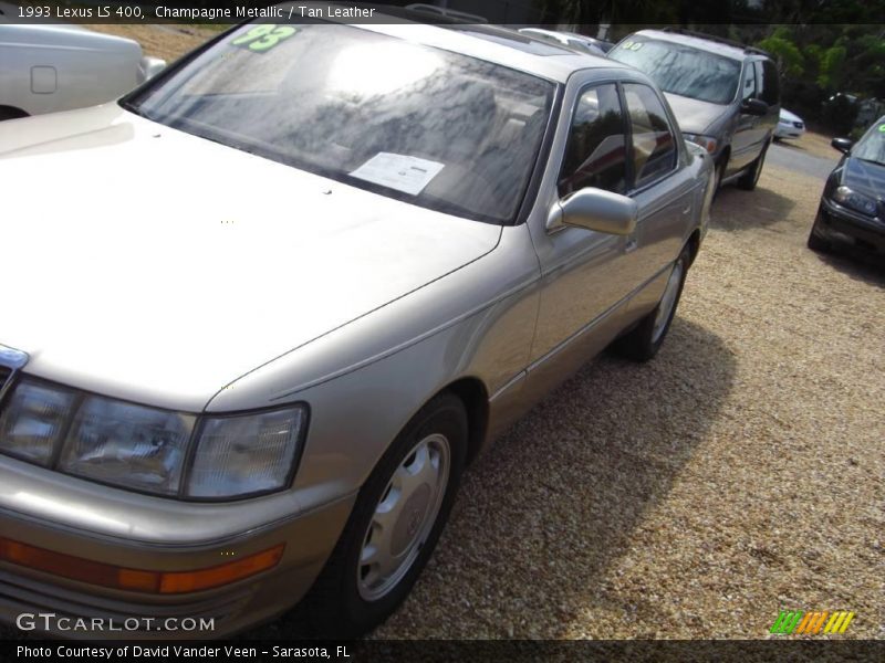 Champagne Metallic / Tan Leather 1993 Lexus LS 400