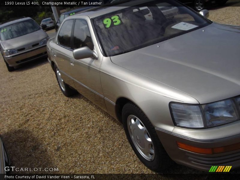 Champagne Metallic / Tan Leather 1993 Lexus LS 400