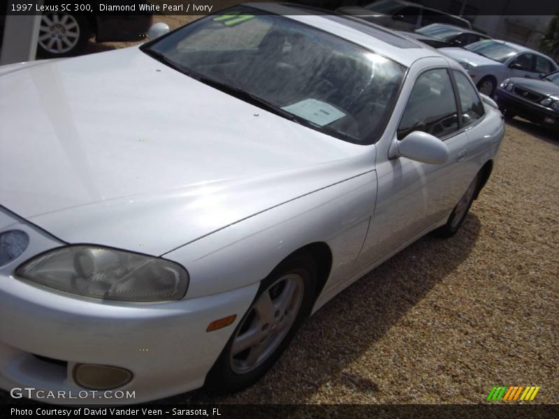 Diamond White Pearl / Ivory 1997 Lexus SC 300