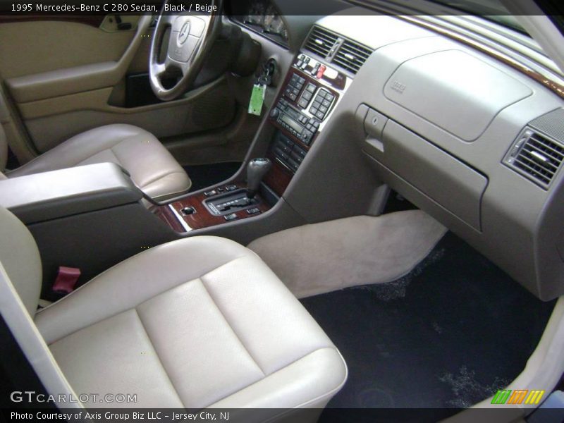 Black / Beige 1995 Mercedes-Benz C 280 Sedan