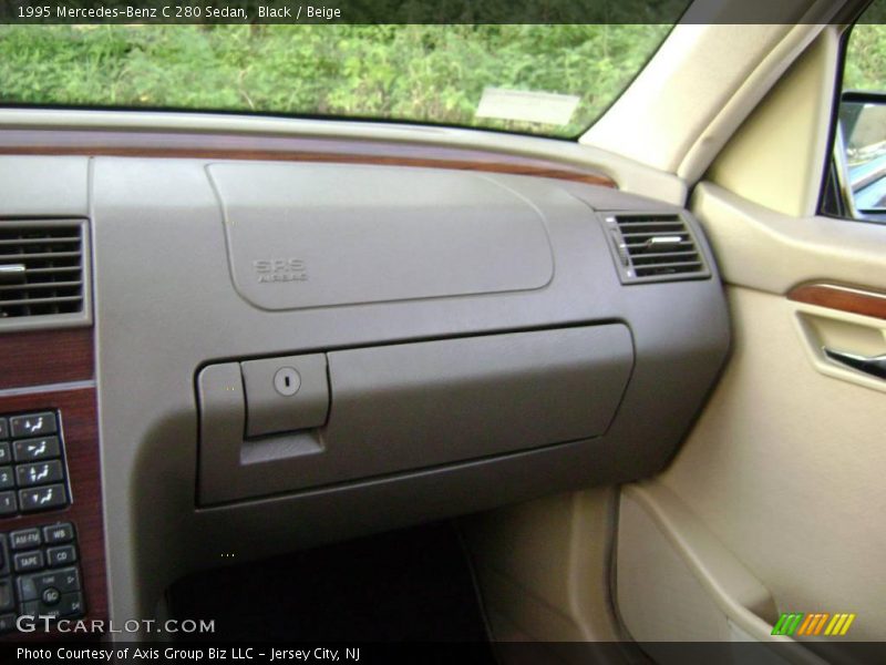 Black / Beige 1995 Mercedes-Benz C 280 Sedan