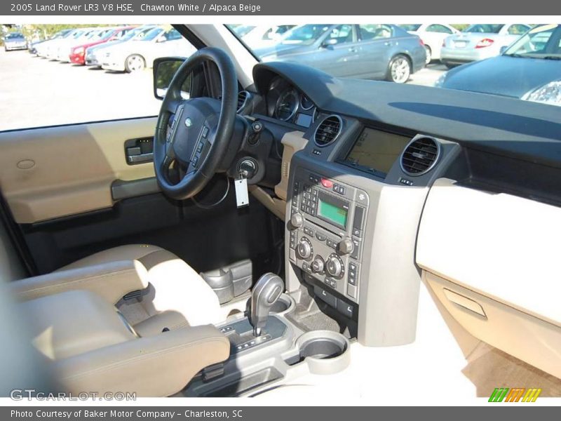 Chawton White / Alpaca Beige 2005 Land Rover LR3 V8 HSE