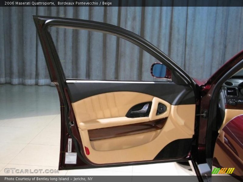Bordeaux Pontevecchio / Beige 2006 Maserati Quattroporte