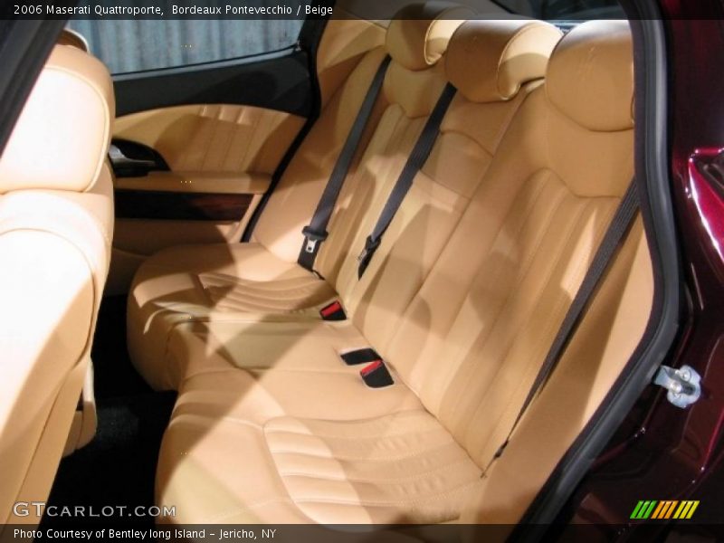 Bordeaux Pontevecchio / Beige 2006 Maserati Quattroporte
