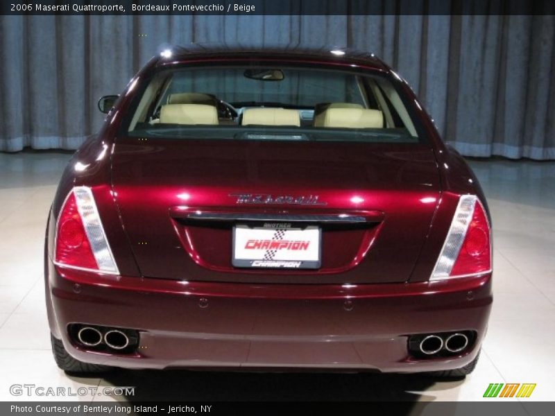 Bordeaux Pontevecchio / Beige 2006 Maserati Quattroporte