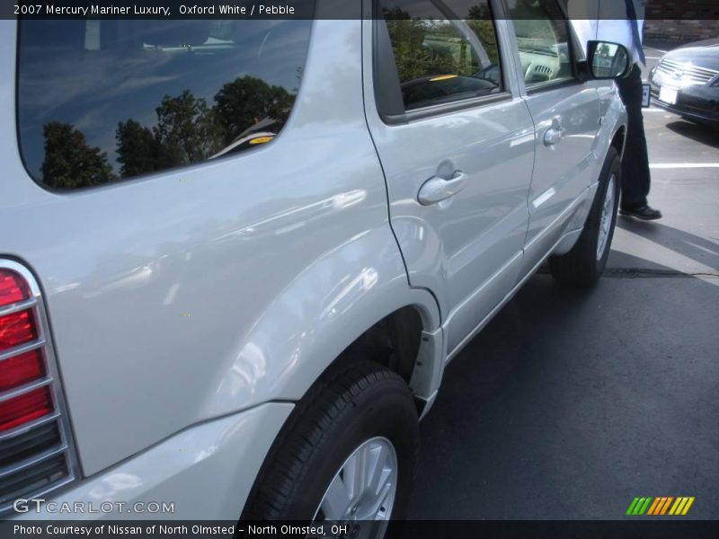 Oxford White / Pebble 2007 Mercury Mariner Luxury