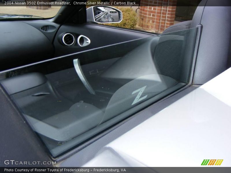 Chrome Silver Metallic / Carbon Black 2004 Nissan 350Z Enthusiast Roadster
