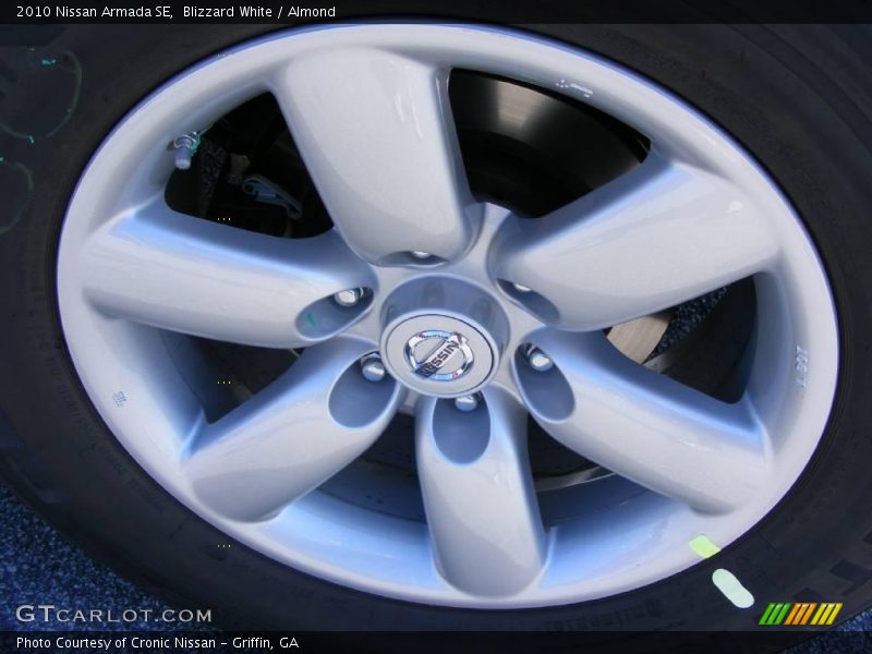 Blizzard White / Almond 2010 Nissan Armada SE