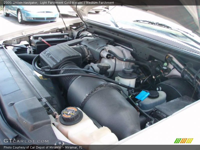 Light Parchment Gold Metallic / Medium Parchment 2000 Lincoln Navigator