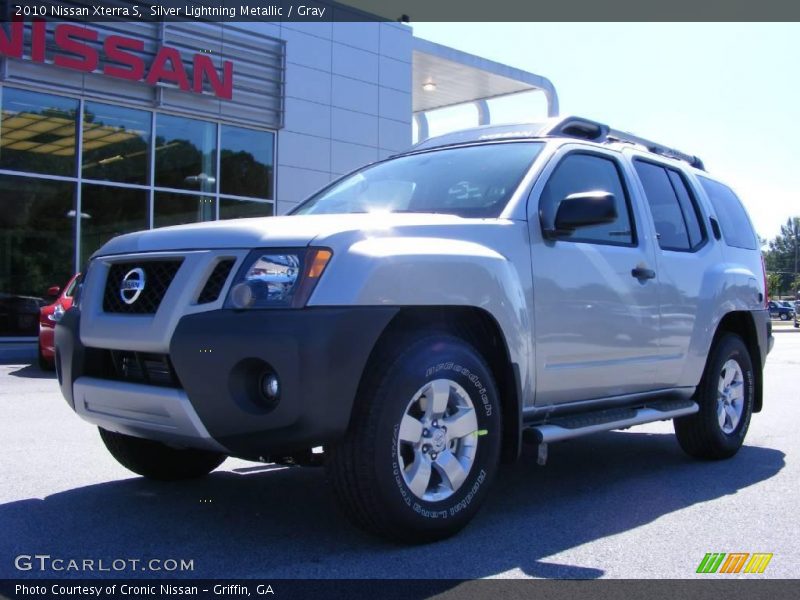 Silver Lightning Metallic / Gray 2010 Nissan Xterra S