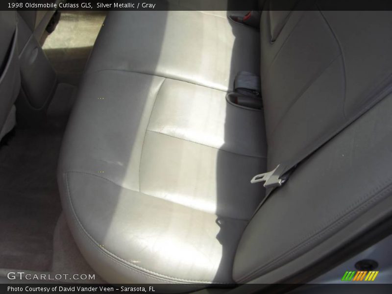 Silver Metallic / Gray 1998 Oldsmobile Cutlass GLS