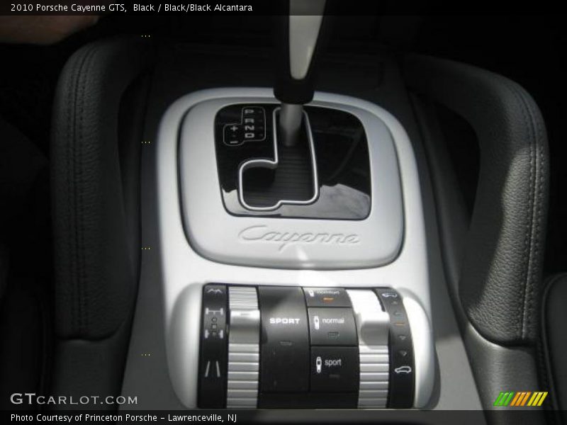 Black / Black/Black Alcantara 2010 Porsche Cayenne GTS