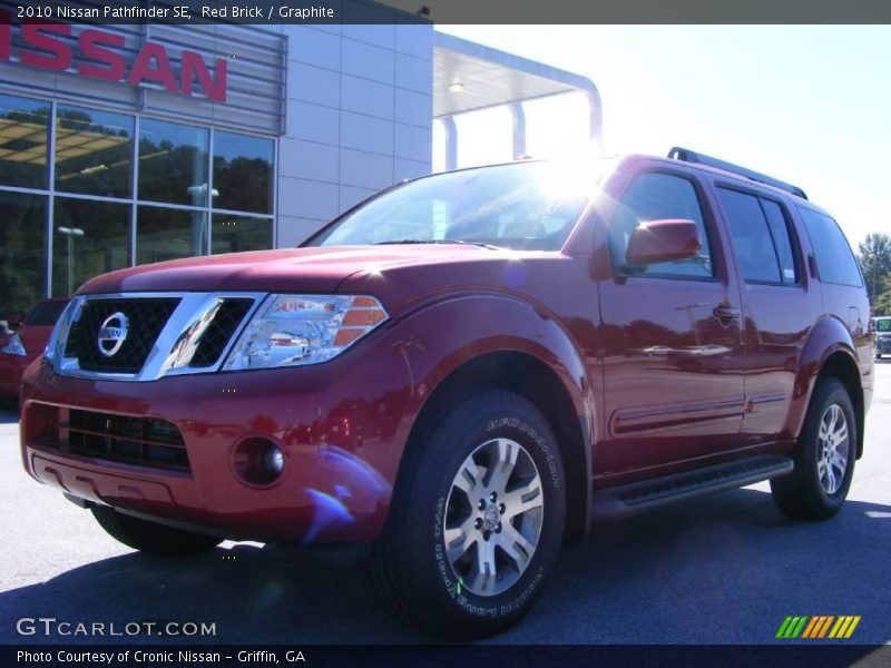 Red Brick / Graphite 2010 Nissan Pathfinder SE