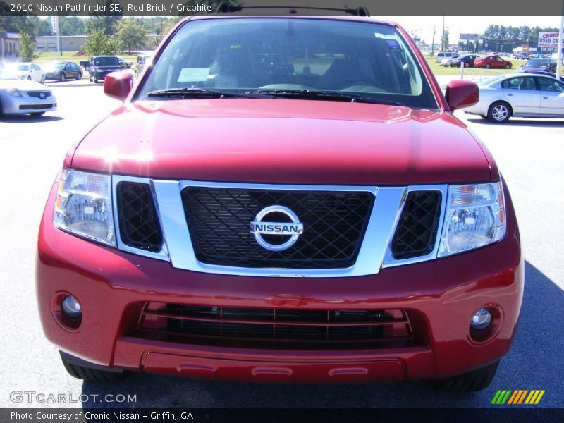 Red Brick / Graphite 2010 Nissan Pathfinder SE