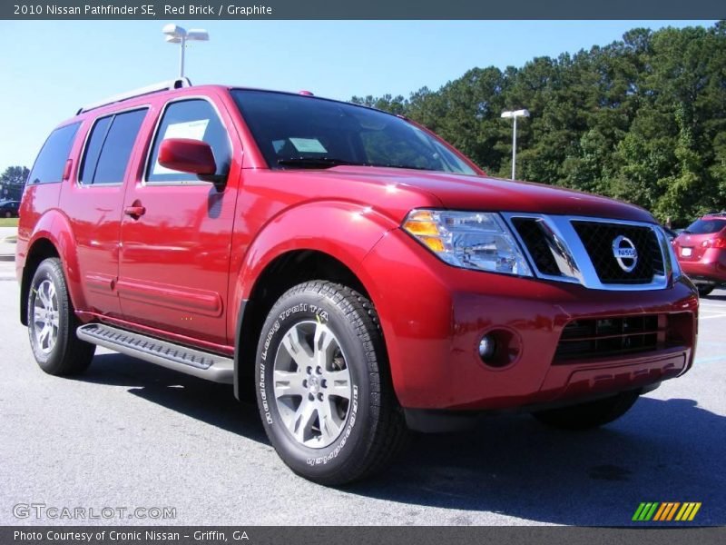 Red Brick / Graphite 2010 Nissan Pathfinder SE