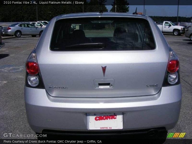 Liquid Platinum Metallic / Ebony 2010 Pontiac Vibe 2.4L