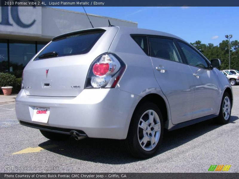 Liquid Platinum Metallic / Ebony 2010 Pontiac Vibe 2.4L
